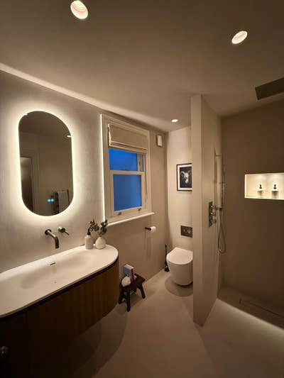 Gorgeous double bedroom with seperate private snug Main Photo