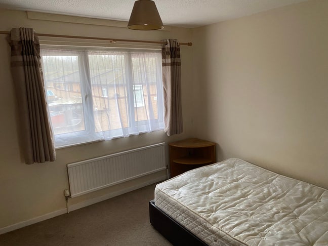 Room To Rent In Oldbrook Main Photo