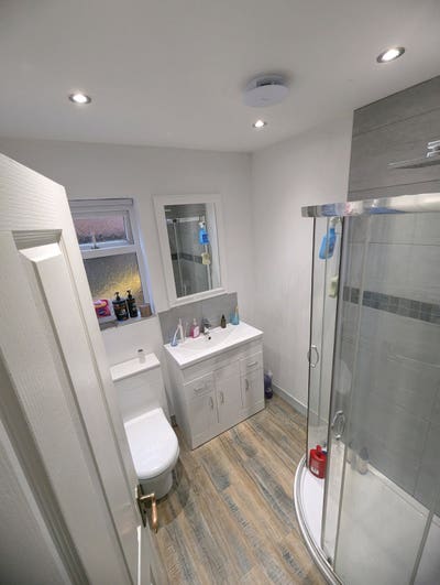 Rooms in frimley Main Photo