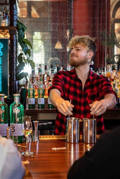 Looking for Long term double room Main Photo