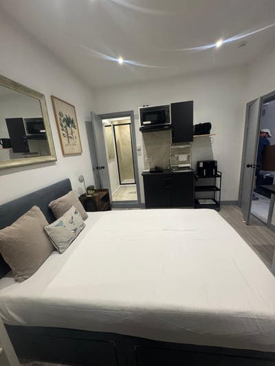 Self Contained Mini Studio - Available now!  Main Photo