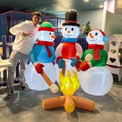 Hi, I am Mayank Varma, I am a full time stude... Main Photo