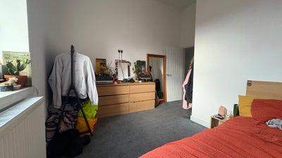 Room to rent in converted church Main Photo