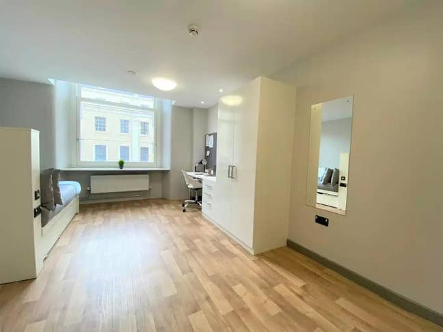 Replacement  Main Photo