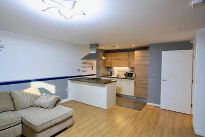 1 Bed Flat, Cowden House, E3 Main Photo