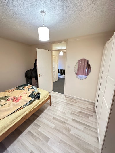 Room for rent  Main Photo