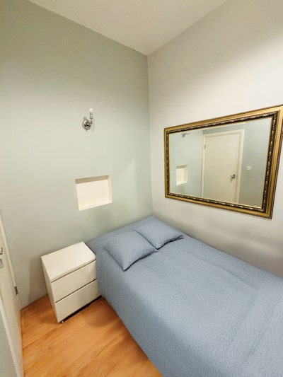 Room in Oxford Circus, Move in 1st April 😍 Main Photo