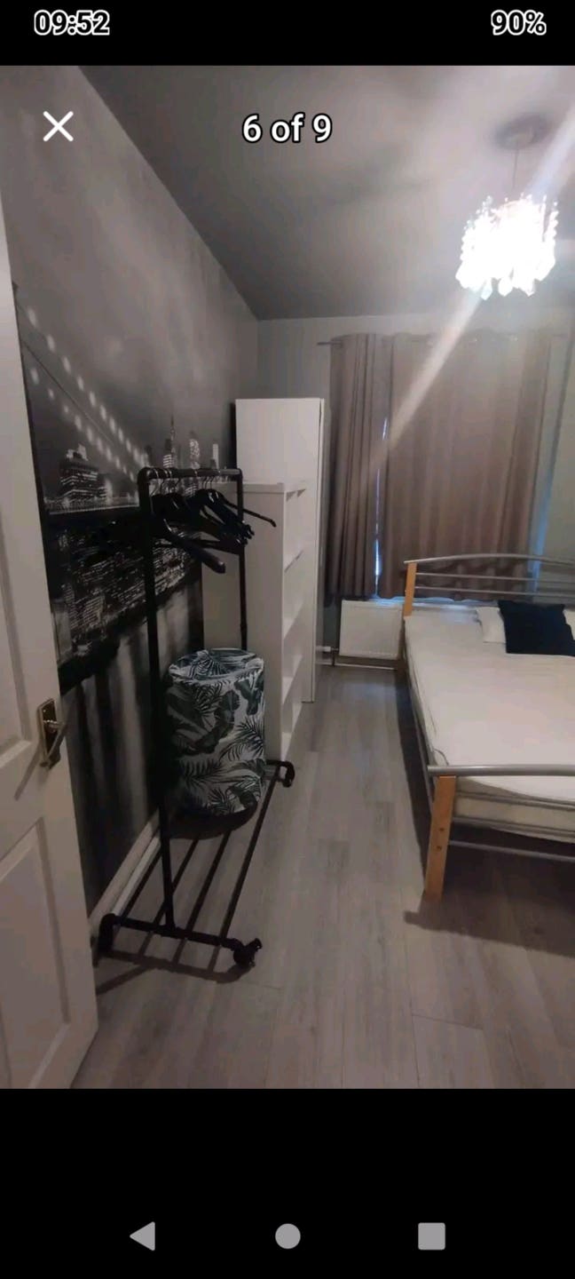 Lovely Room In Central Apartment  Main Photo