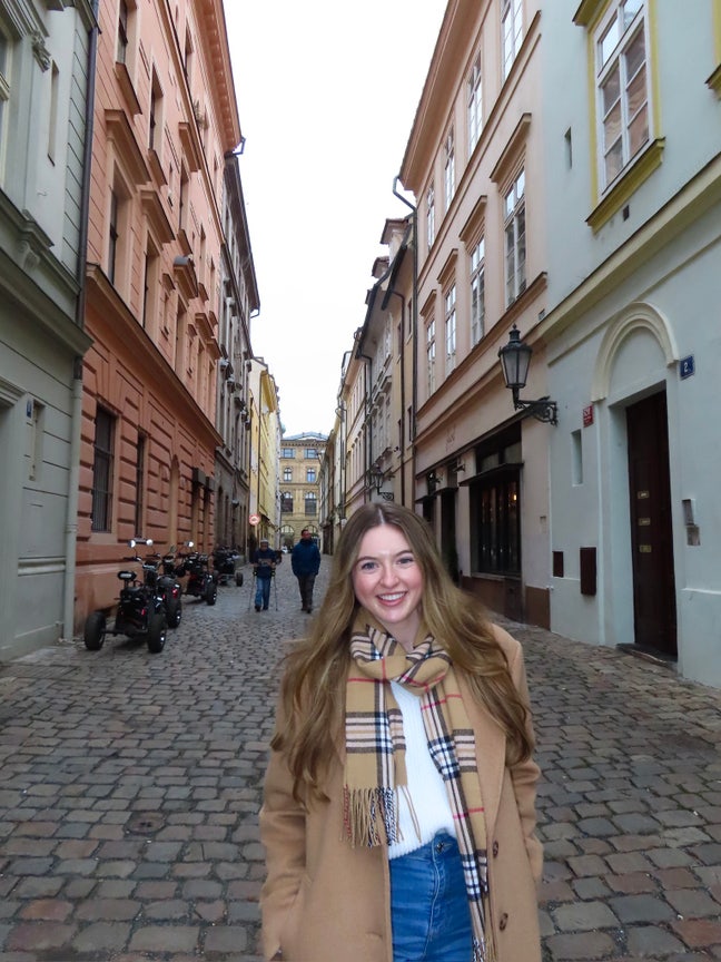 Looking for flatmates Main Photo