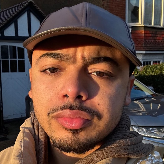 Professional Couple Seeking Studio or 1 Bed Flat Main Photo