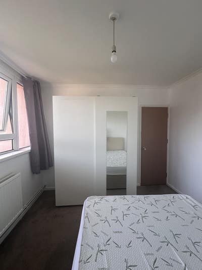 Single & Double Room Near Langdon Park DLR ST Main Photo