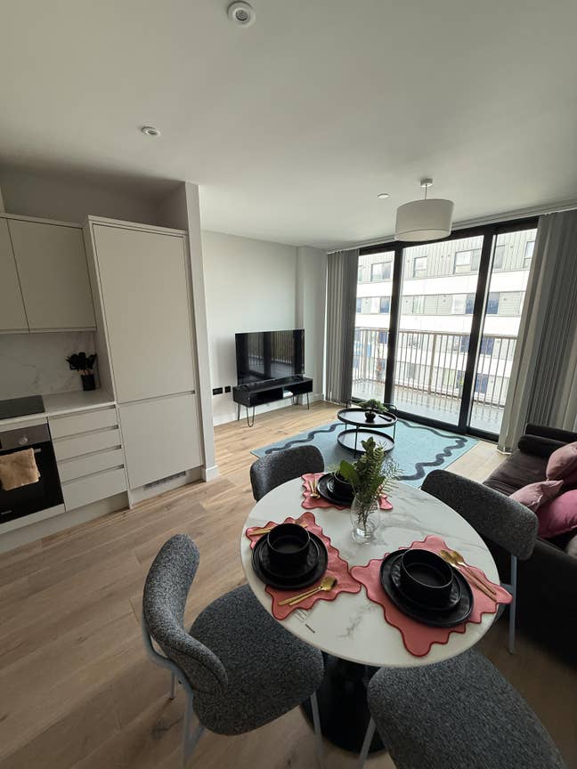 1 Bed Flat, Amity Grove, SW20 Main Photo