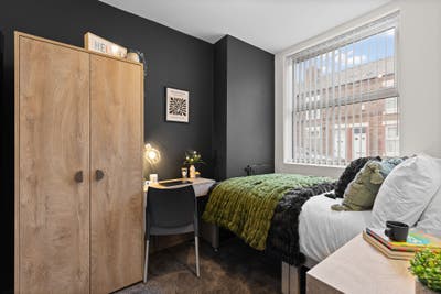 Brand New All Ensuite Designer HMO Main Photo