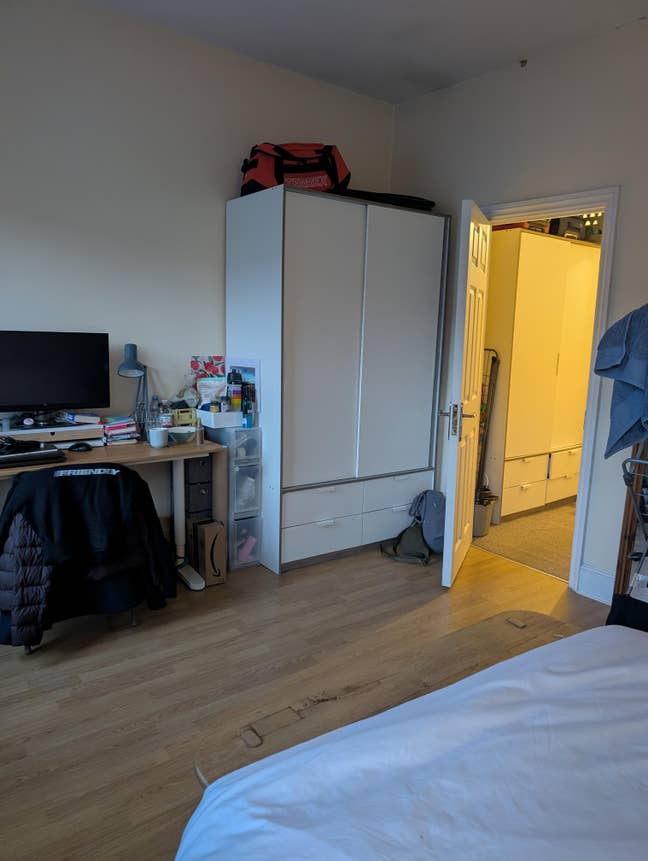 Large double room in stoke newington Main Photo