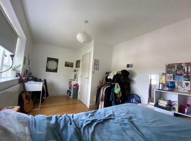 Double Room in Kennington Main Photo