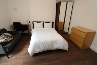 Spacious Rooms Available Now in Kings Cross ! Main Photo