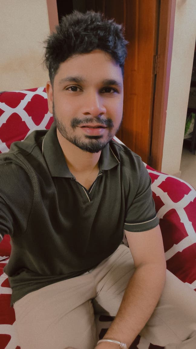 Professional Male seeks a single or double room Main Photo