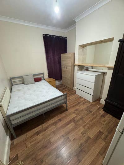 ✨ 🛏️ Double & Ensuite Room to Let in - Willesden  Main Photo