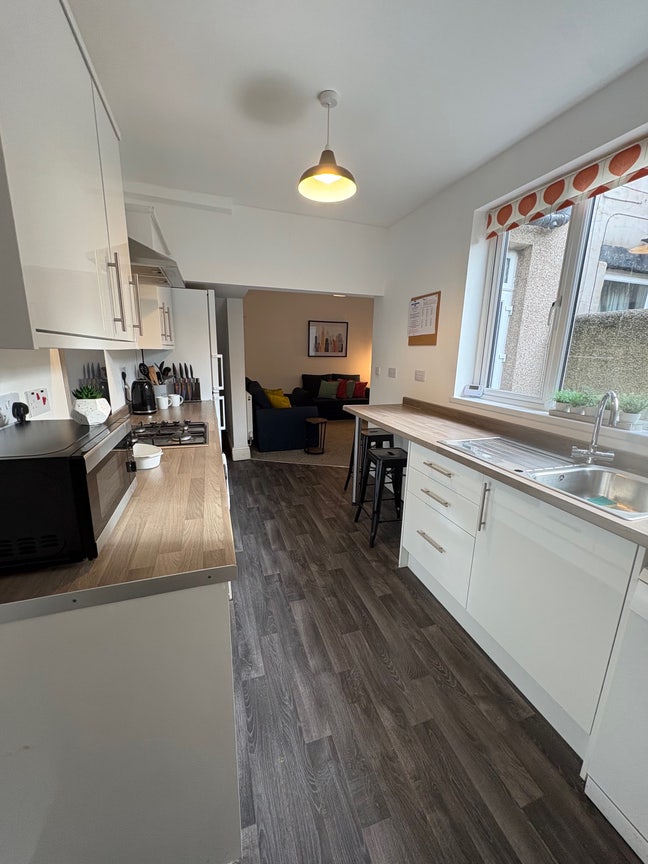 Modern town centre double rooms to let Main Photo