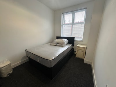 Rooms - Wednesbury WS10 - Benefits accepted Main Photo