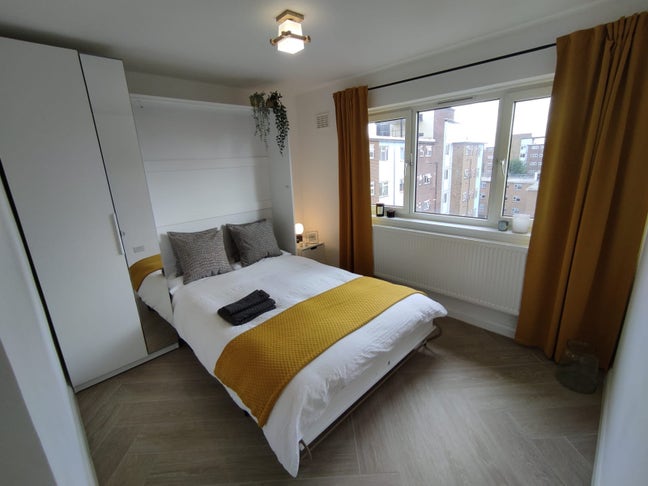 Bright Double Room in Stockwell Main Photo