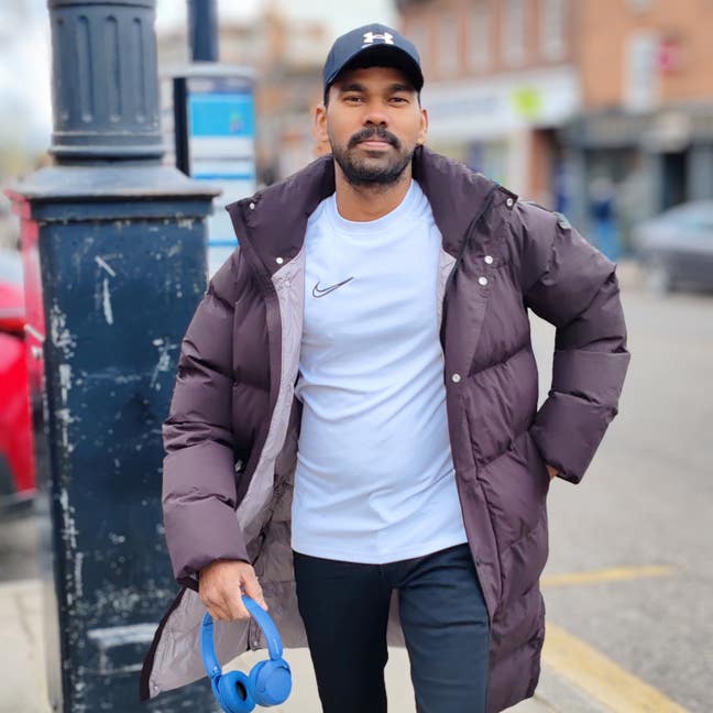 I am a professional male aged 31. I am lookin... Main Photo