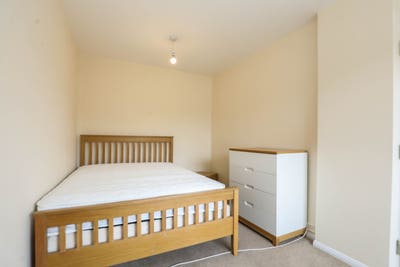 Double Room to Rent in NN3 Main Photo