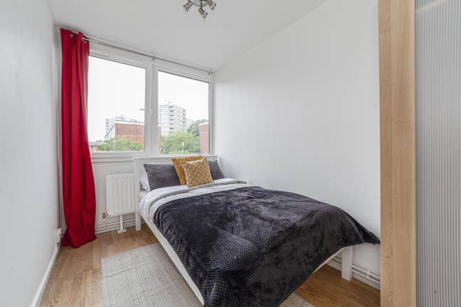 Bright and spacious Double Bedroom🔥 Main Photo