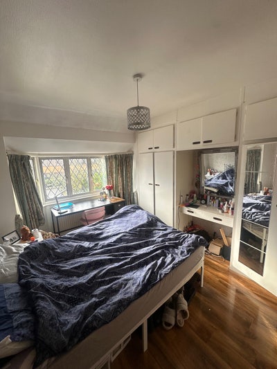 Gorgeous Spacious Room in South Wimbledon✨ Main Photo