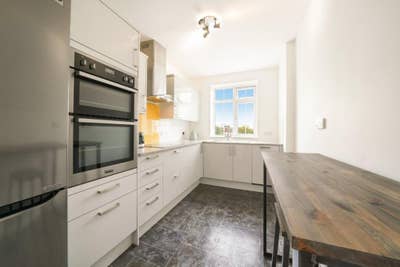 A Spare Room in Heart Croydon Main Photo