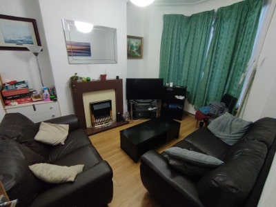 Double Room Available in Cathays Main Photo