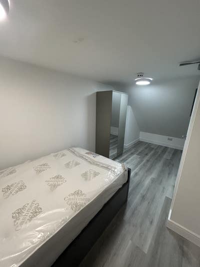 Brand New 1 Double Bedroom Main Photo