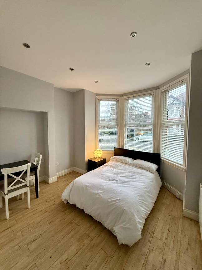 En-Suite Double Rooms |All Bills Included| HARROW Main Photo