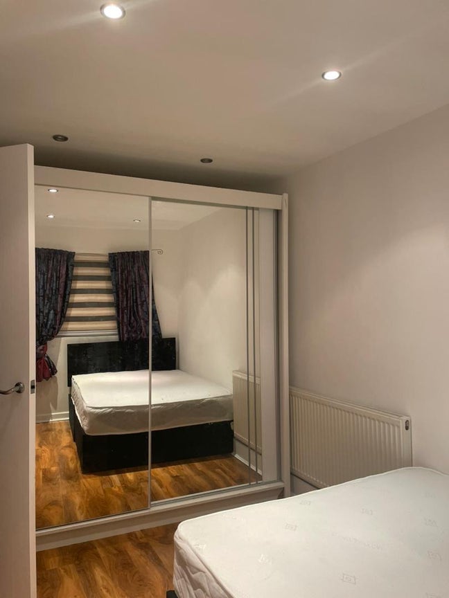 Nice double room to rent Main Photo