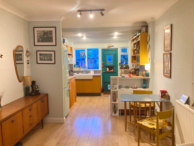 Spacious double room for medical professional. Main Photo