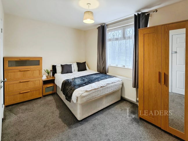  Studio Apartment – North End Location – Electric  Main Photo