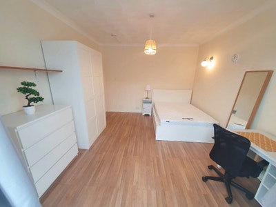 Big Double Room Southampton Centre in The Polygon  Main Photo