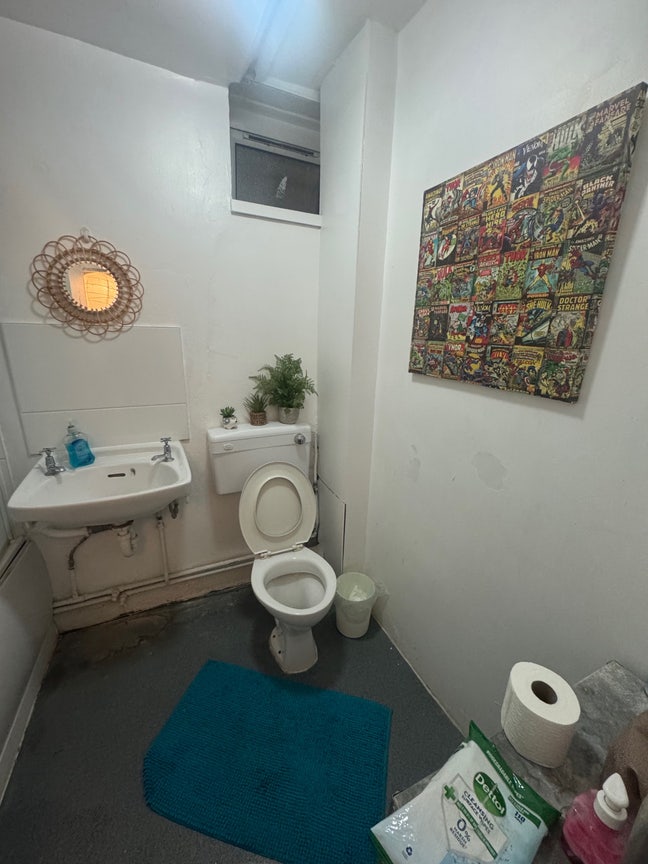 All Bills Includes Double Room Available Now Main Photo