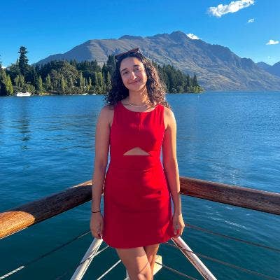 Hi! I’m Mia, 26, and I work full-time for a... Main Photo