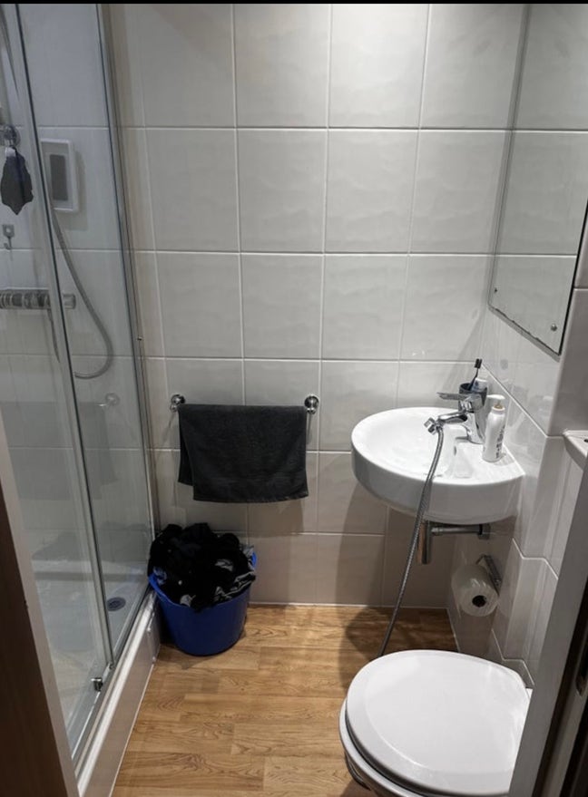 Double en-suite bedroom  Main Photo