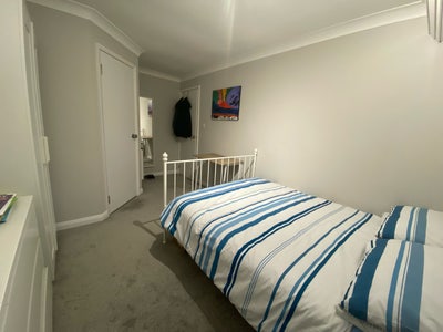 Refurbished Home Near Station & Hospital Main Photo