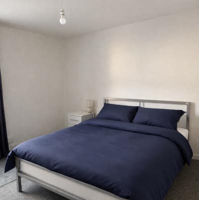 Town Centre Room Available - All Bills included! Main Photo