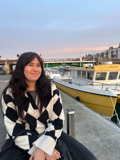 Looking for a housemate to share or a studio Main Photo