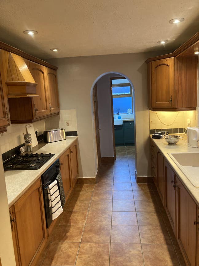 Hinkley Point Rooms in Nice House Main Photo