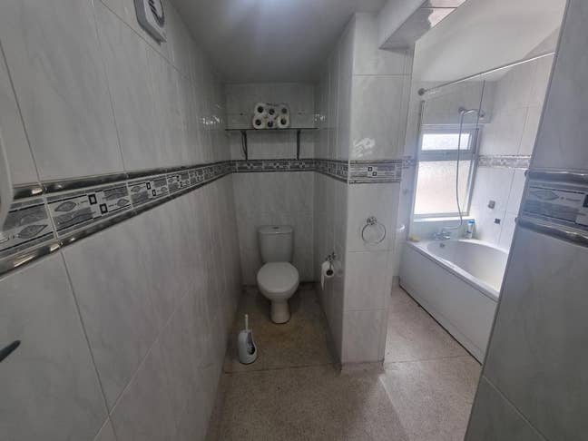 Double Roomm Available Main Photo