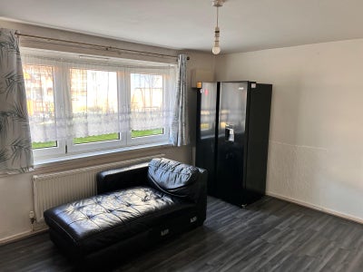 Two Bedroom ground floor flat available to rent in Main Photo