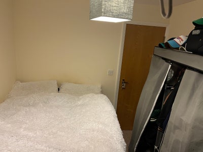Double Room – Madley Park, Witney Main Photo