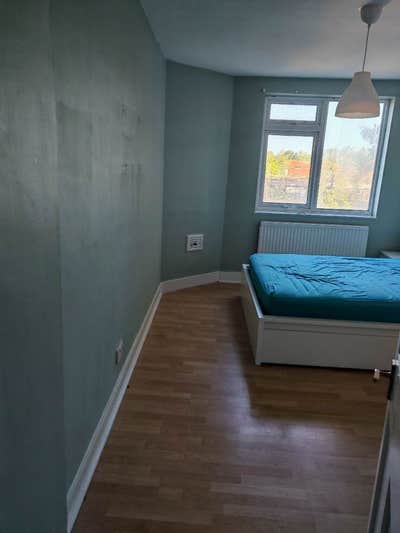  🏡2 Spacious and comfortable Rooms In CR0  Main Photo