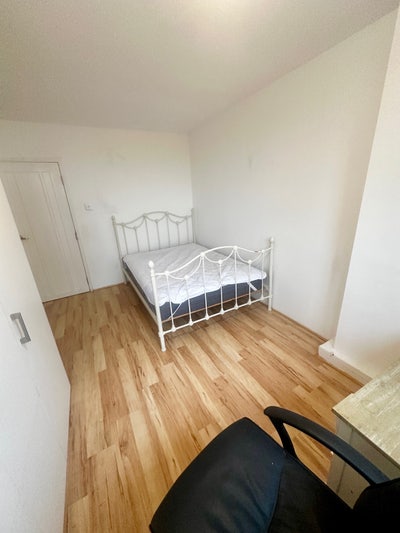 Double Room-Roehampton-All Bills Included Main Photo