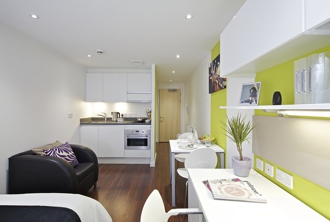 Bright Studio in Griffon Studios- Postgraduate Main Photo